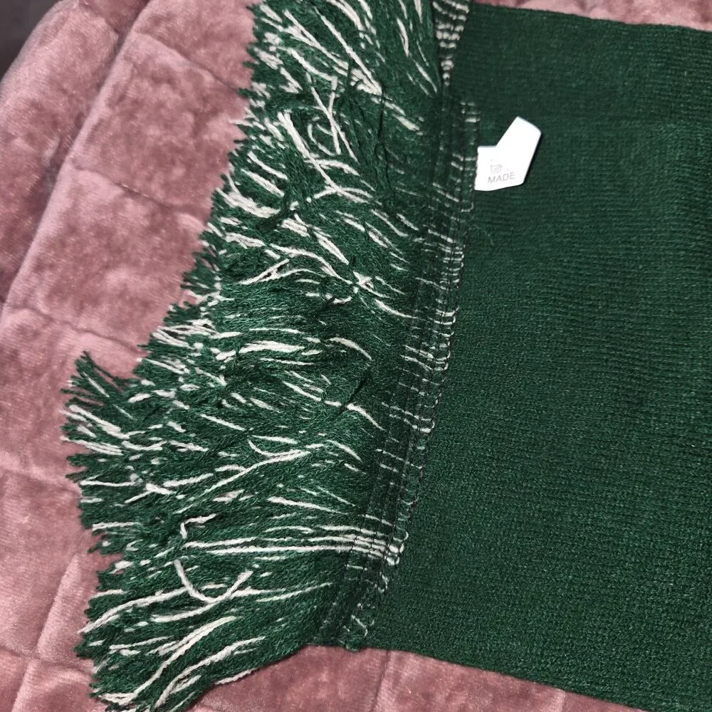 Jameson Irish Whiskey Knit Fringed Scarf Green Cream NWOT